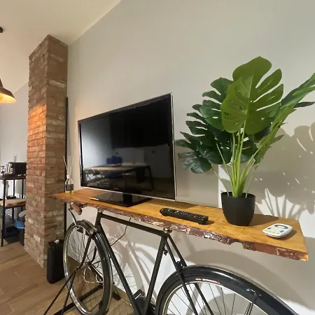 فندق مبيت وإفطار Industrial House 3 كورسيكو